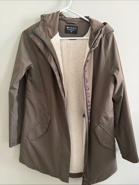 Athleta Lakeview rainout parka - Sherpa lined